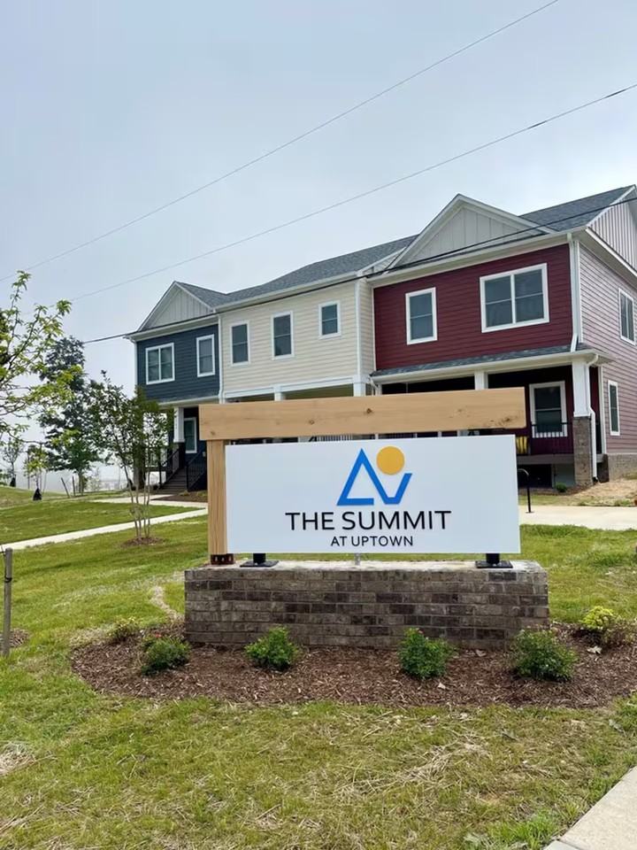 The Summit At Uptown - Photo 4 of 7