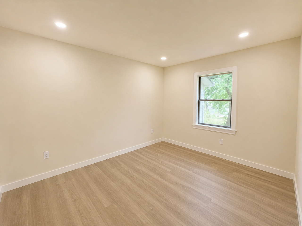 166 N Main St - Photo 7 of 11