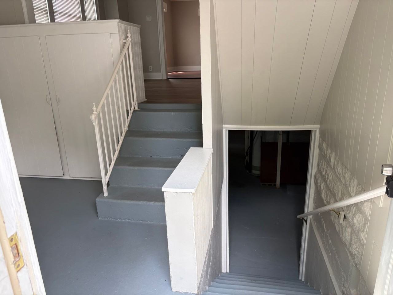 128 N Seffner Ave - Photo 6 of 20