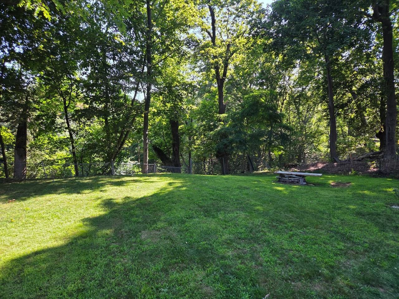 162 Main St - Photo 6 of 15