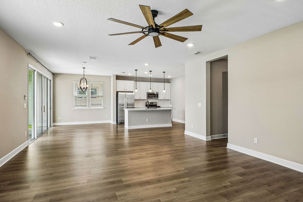 3528 Cunningham Rd - Photo 3 of 37