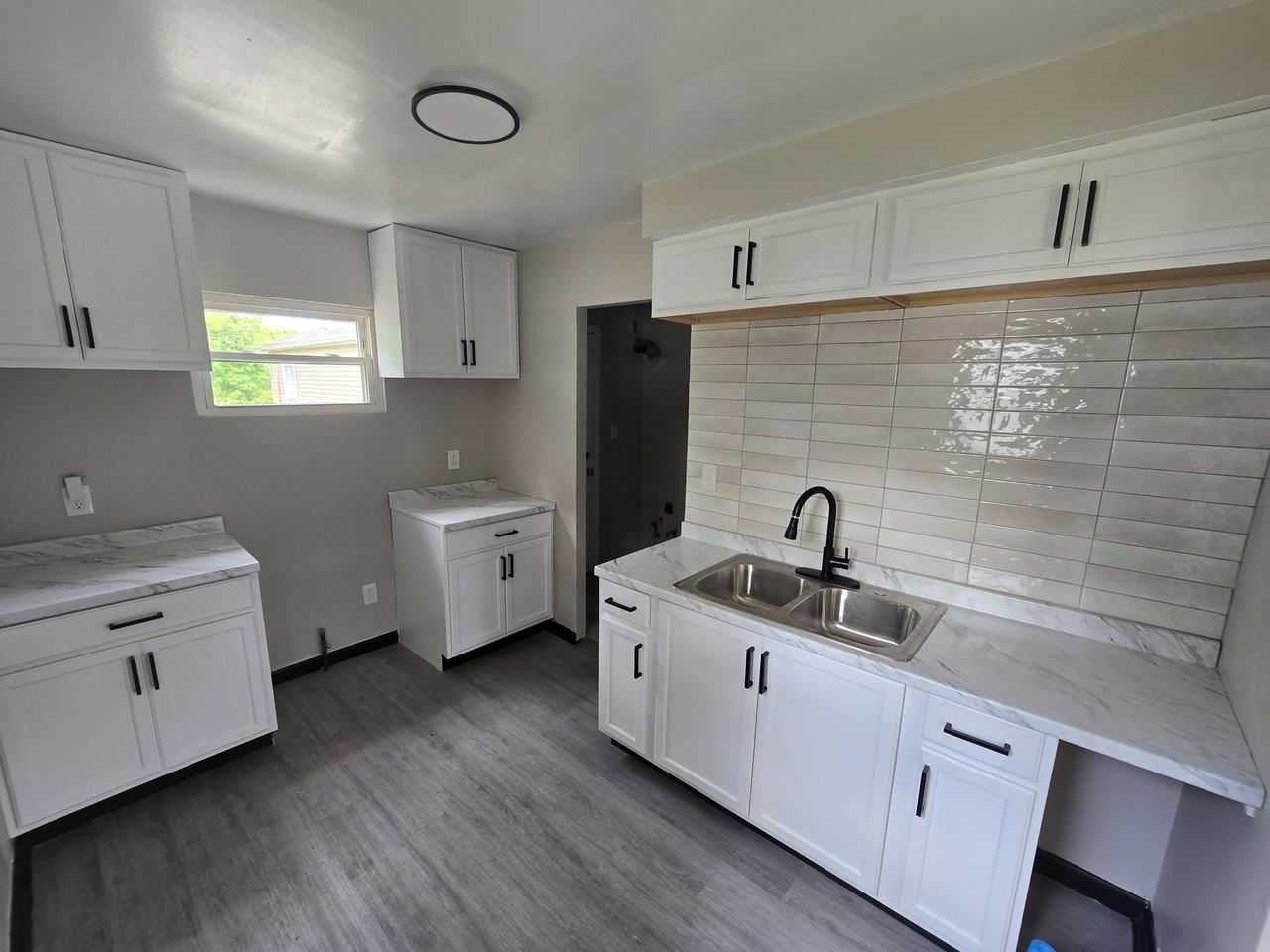 4308 E 143rd St #1 - Photo 6 of 12