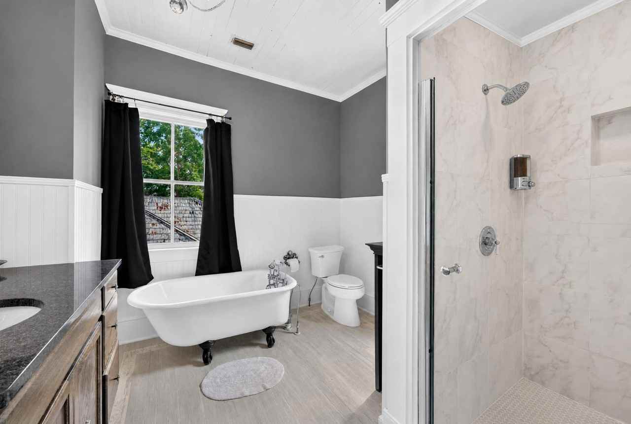 516 N 4th St #1 - Photo 2 of 27