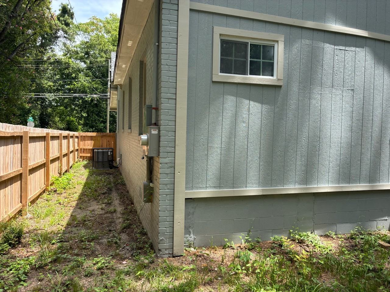 542 Elm St #1 - Photo 2 of 24