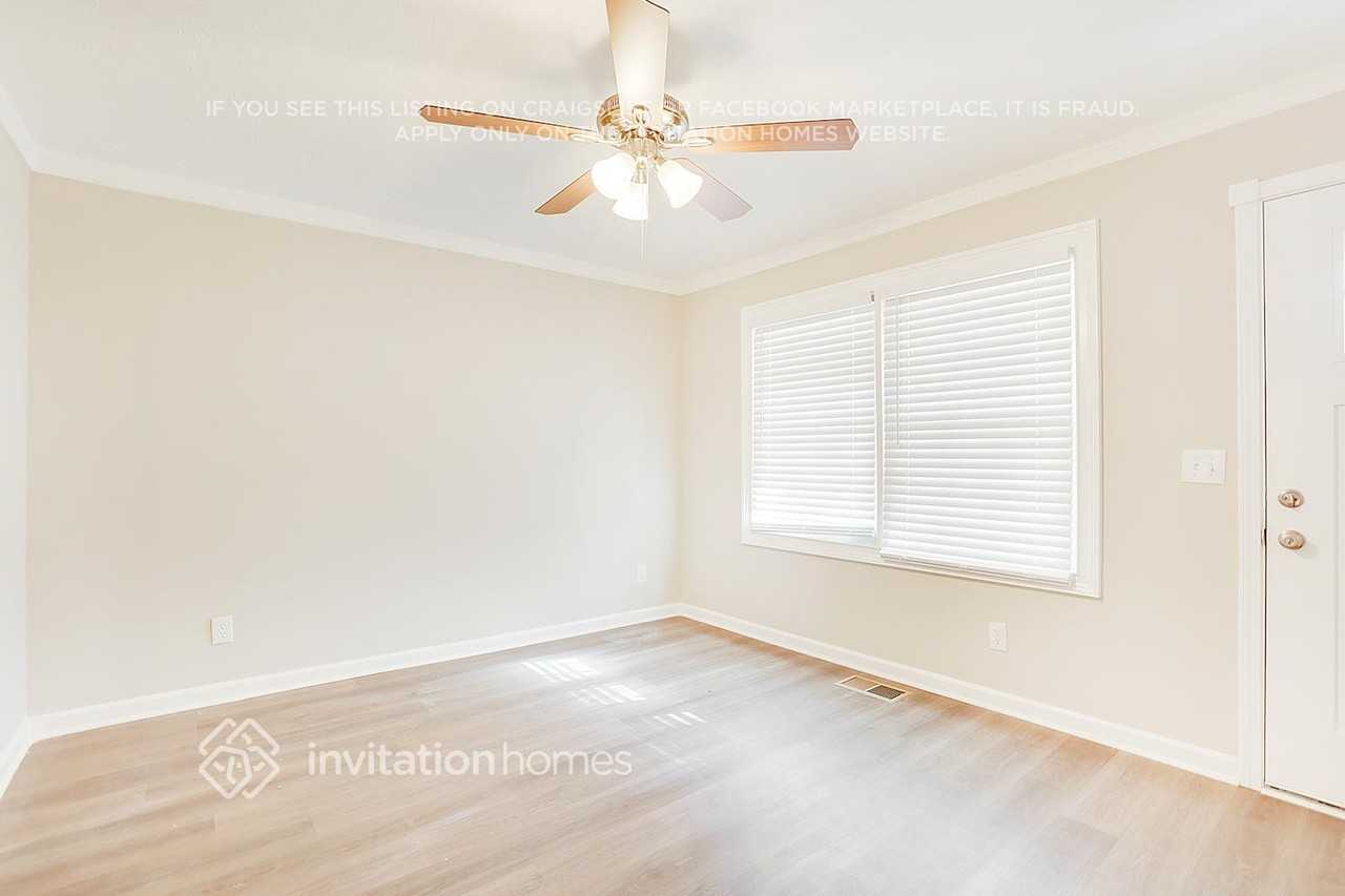 116 Rosewood Dr - Photo 5 of 23