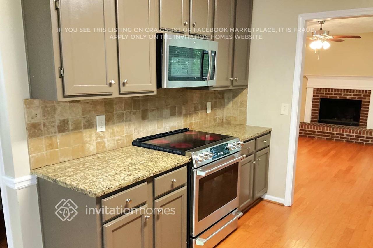 1311 Webb Farm Ln - Photo 6 of 20