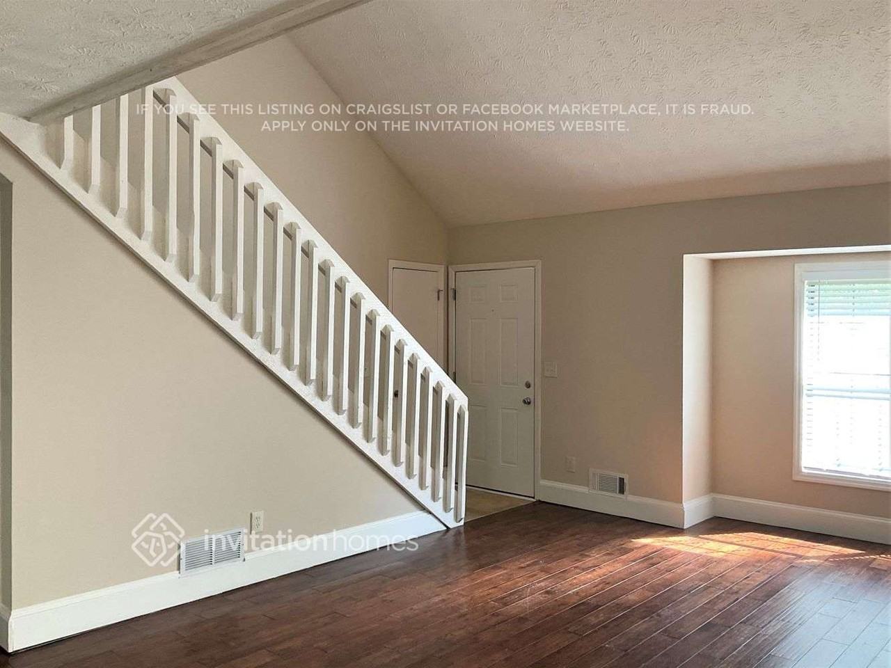 1602 Kings Ridge Dr - Photo 2 of 17