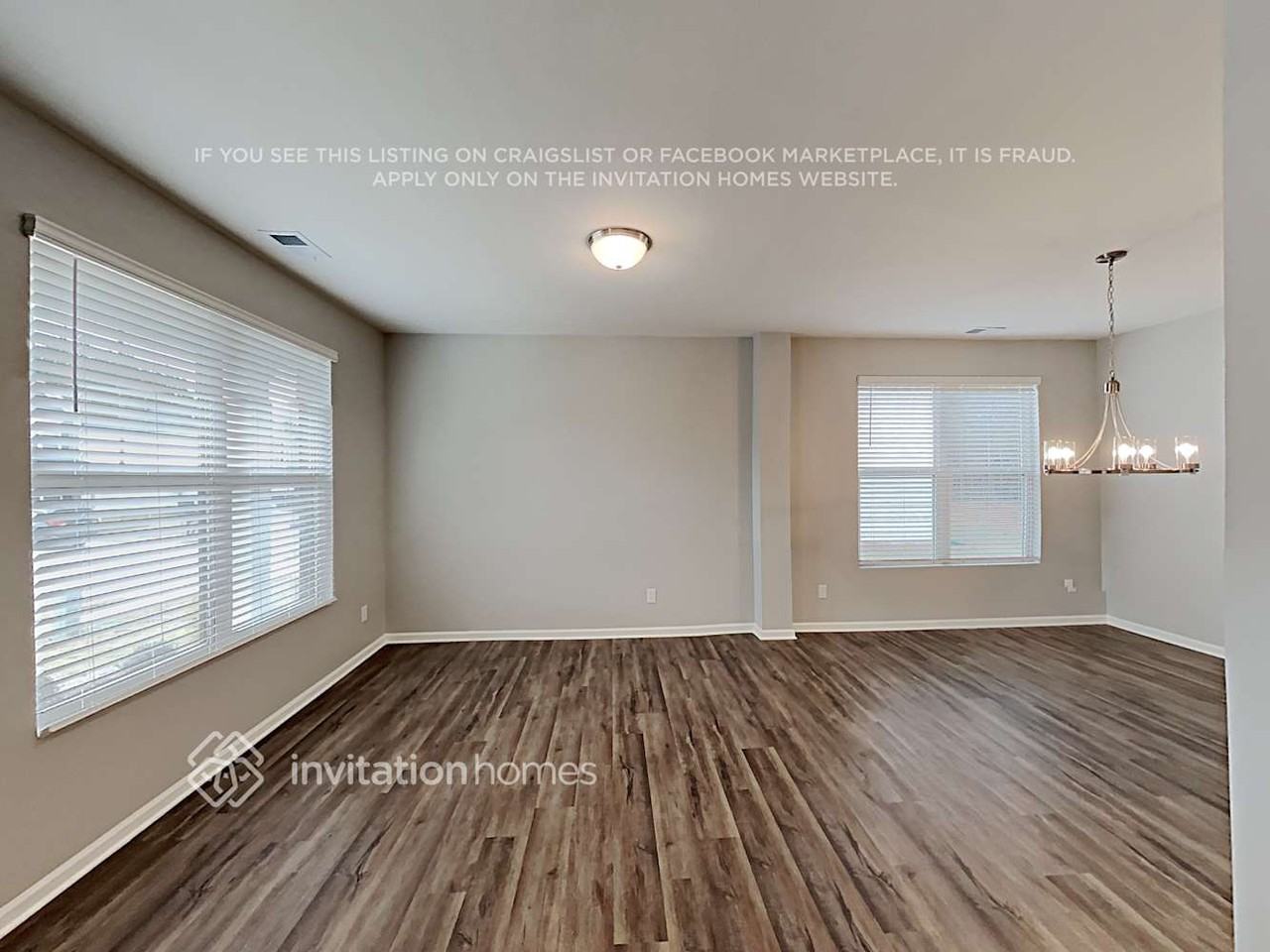 235 N Fortune Way - Photo 5 of 20
