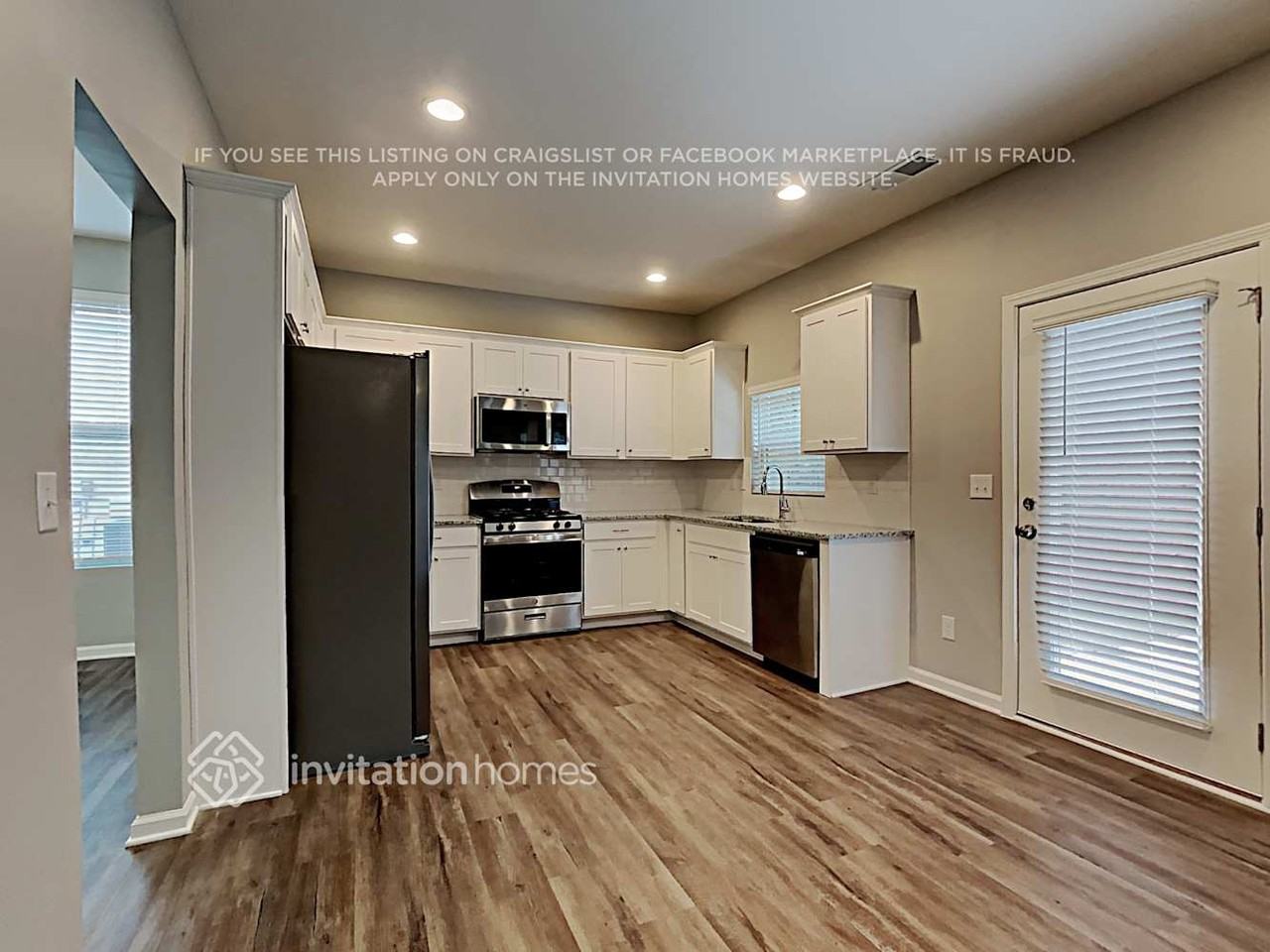 235 N Fortune Way - Photo 6 of 20