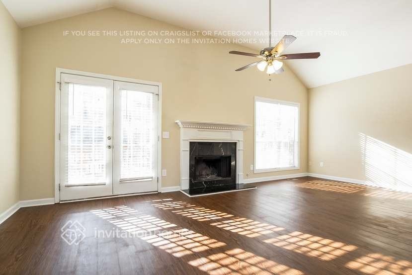 6367 Seymour Pl Nw - Photo 3 of 21