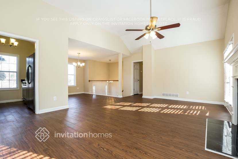 6367 Seymour Pl Nw - Photo 4 of 21
