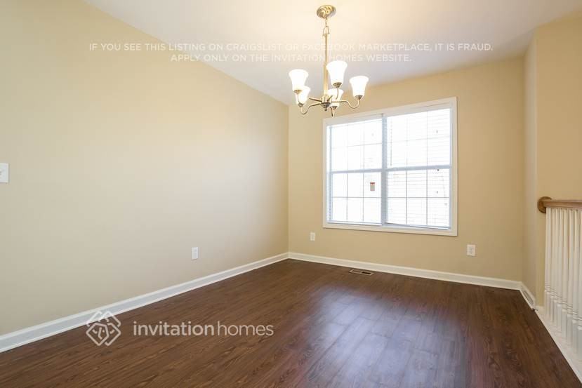 6367 Seymour Pl Nw - Photo 6 of 21