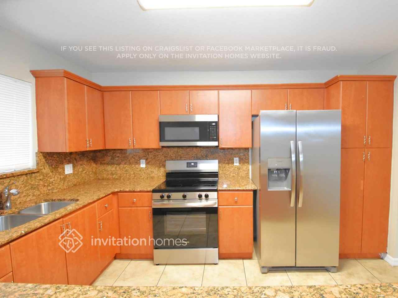 3746 Nw 201st Ter - Photo 5 of 20