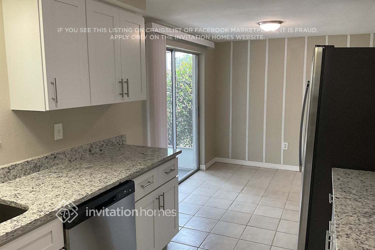 3910 Glissade Dr - Photo 7 of 20