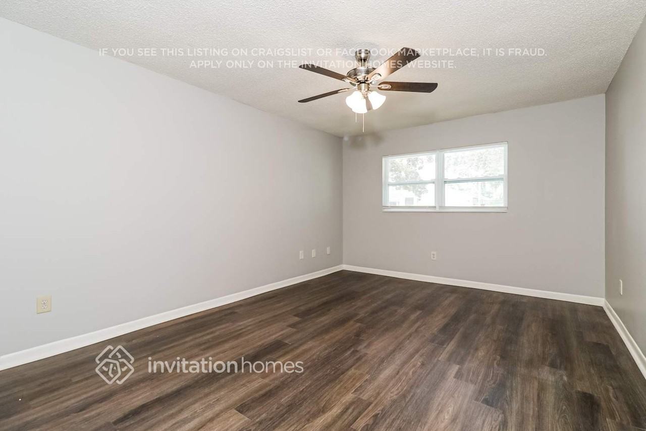 407 Oriole Cir - Photo 7 of 17
