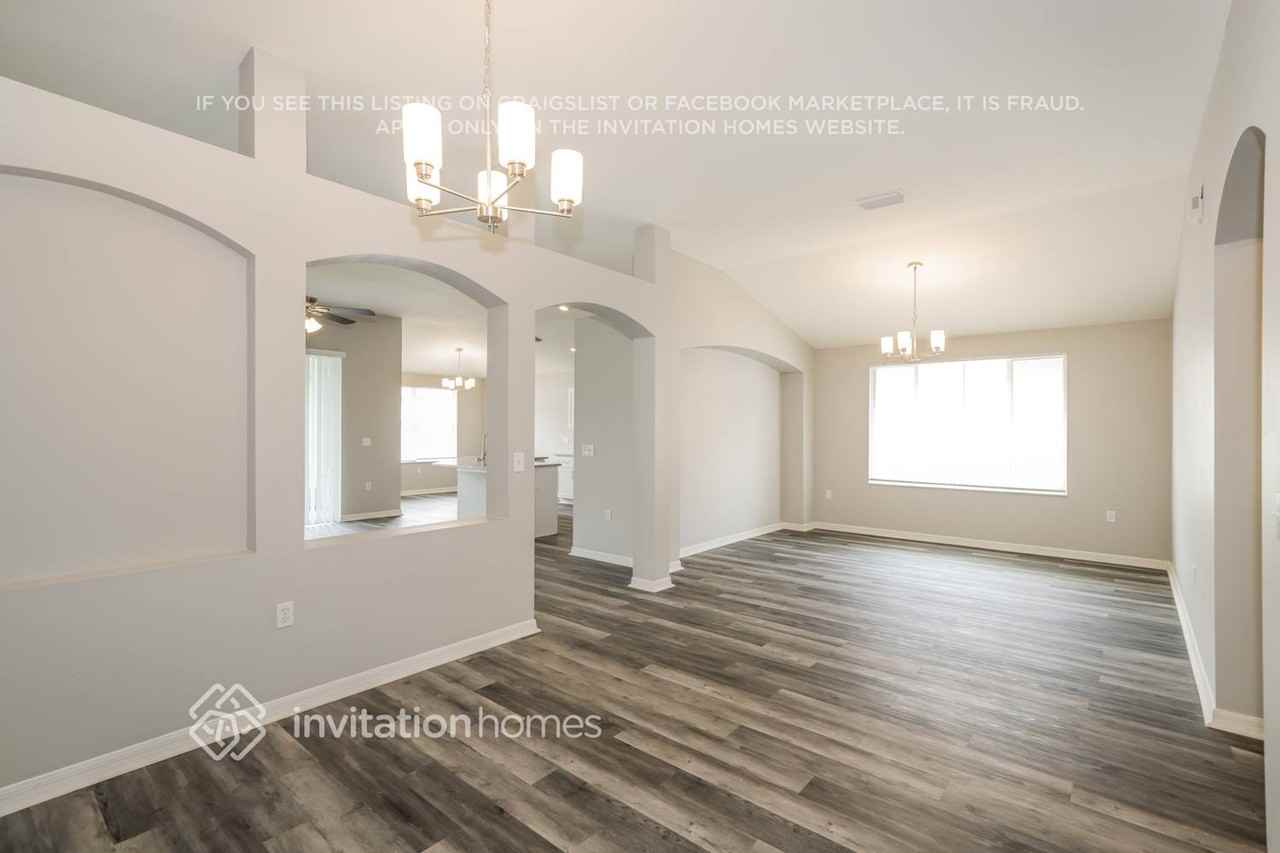 4438 Beaumaris Dr - Photo 6 of 18