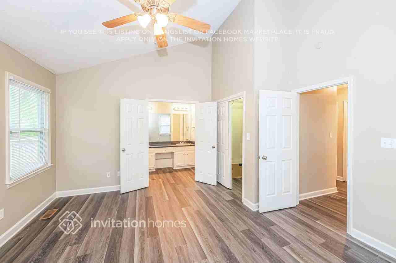 2704 Kempsford Pl - Photo 6 of 17