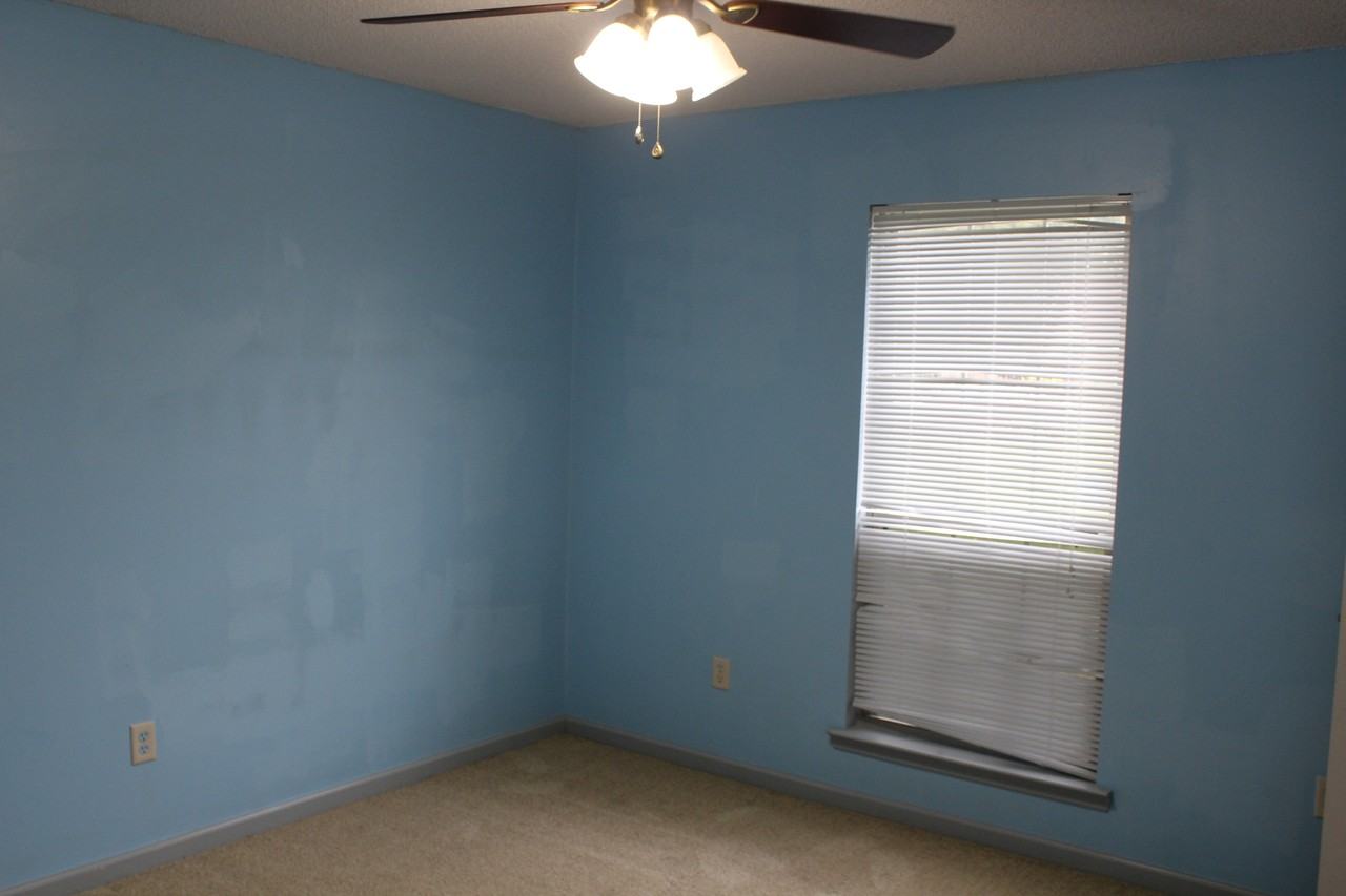 504 Bedford Ct - Photo 7 of 11
