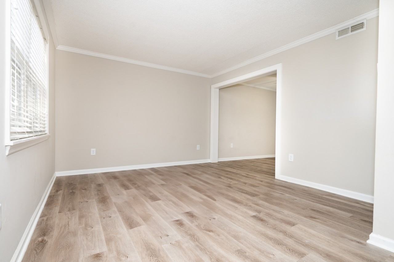 415 Parkdale DriveUnit 18C #18C - Photo 2 of 36