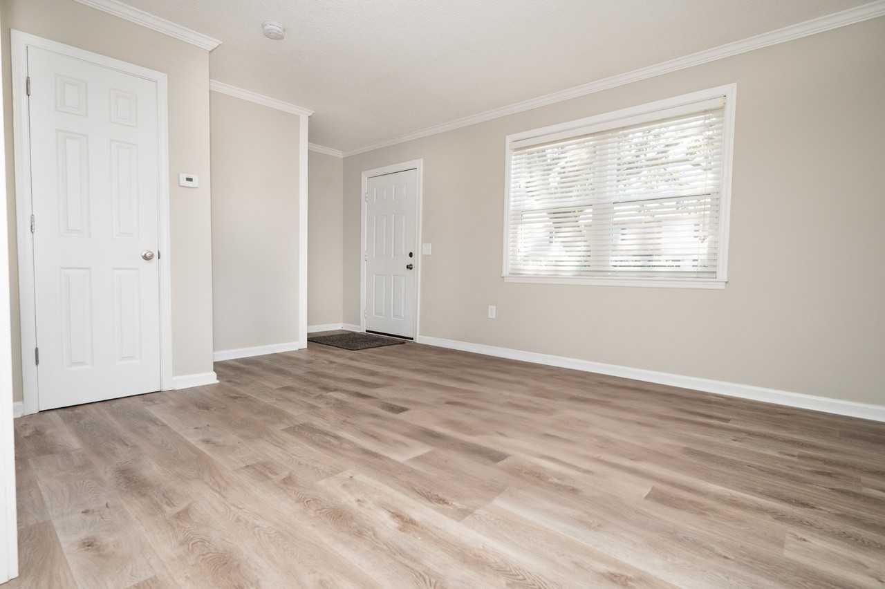 415 Parkdale DriveUnit 18C #18C - Photo 3 of 36
