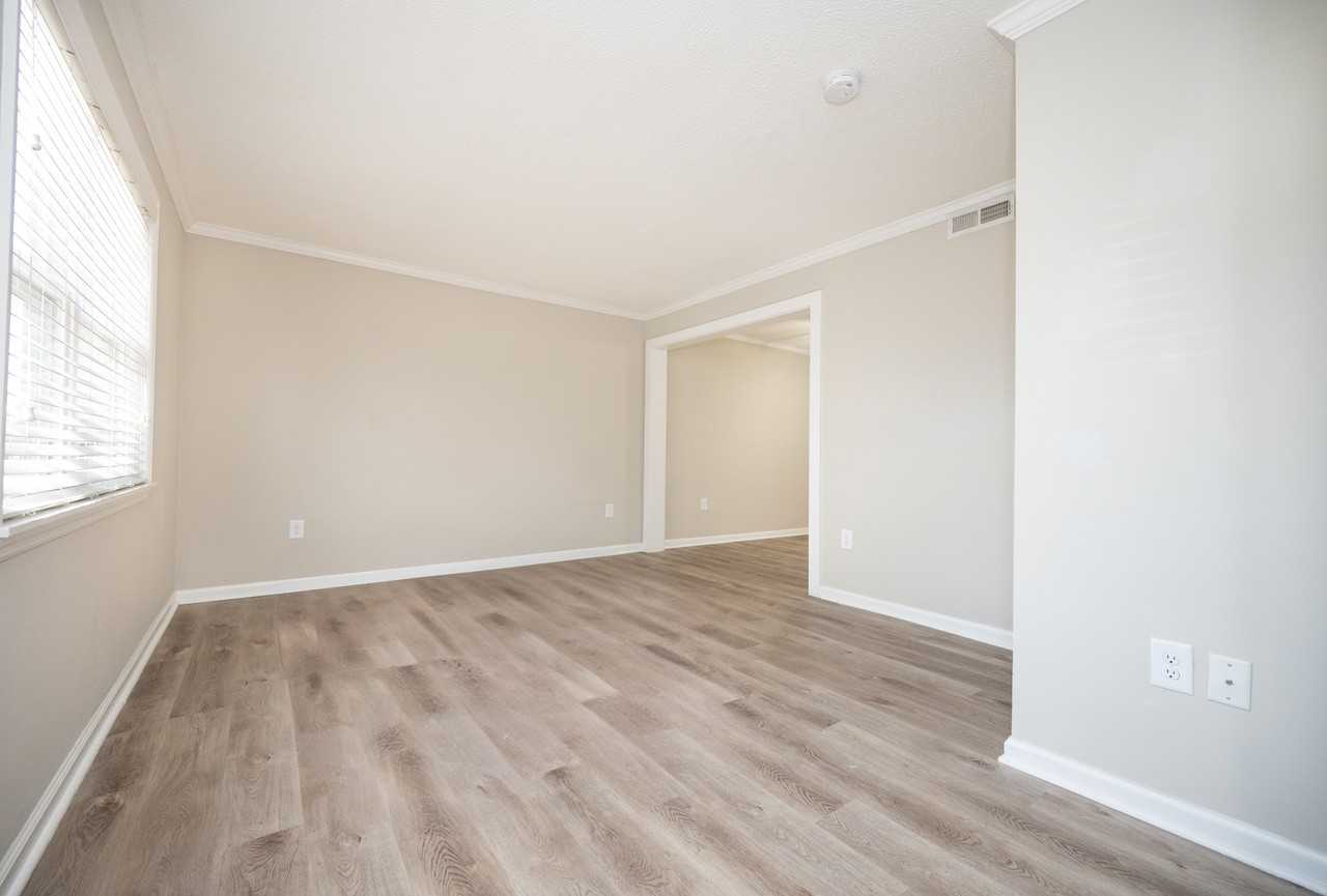 415 Parkdale DriveUnit 18C #18C - Photo 6 of 36
