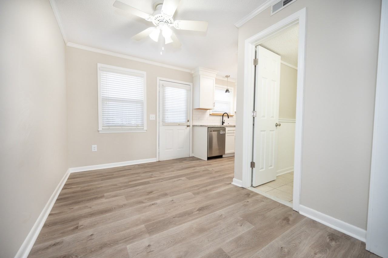 415 Parkdale DriveUnit 18C #18C - Photo 7 of 36