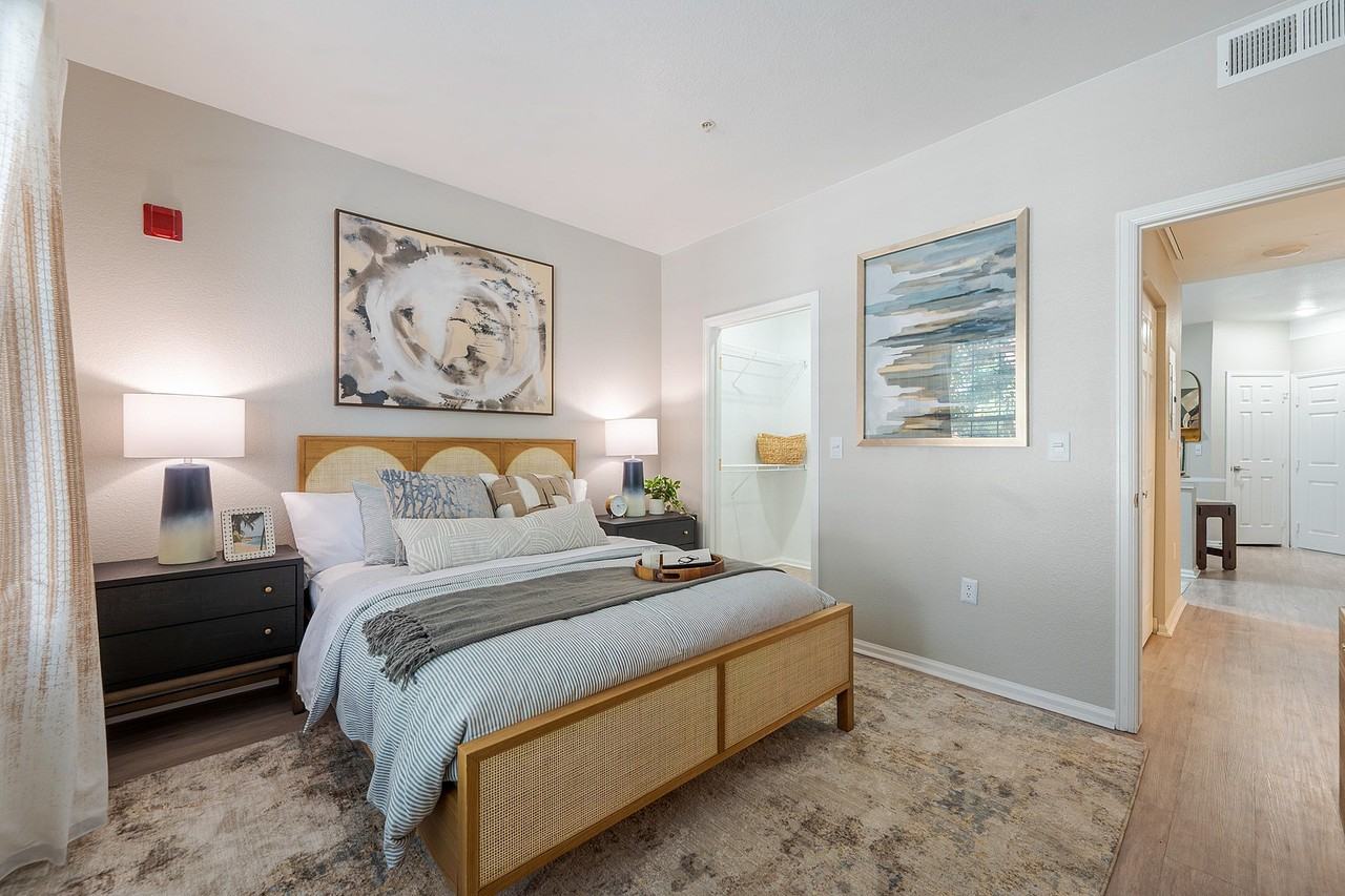 Bristol Village Apartments - Photo 7 of 45