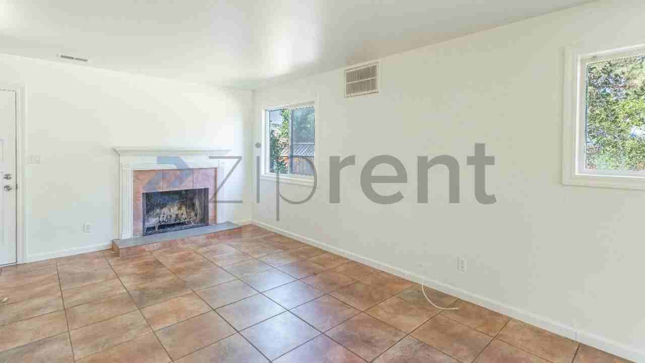 19306 Mountain Mdw S #B - Photo 6 of 25