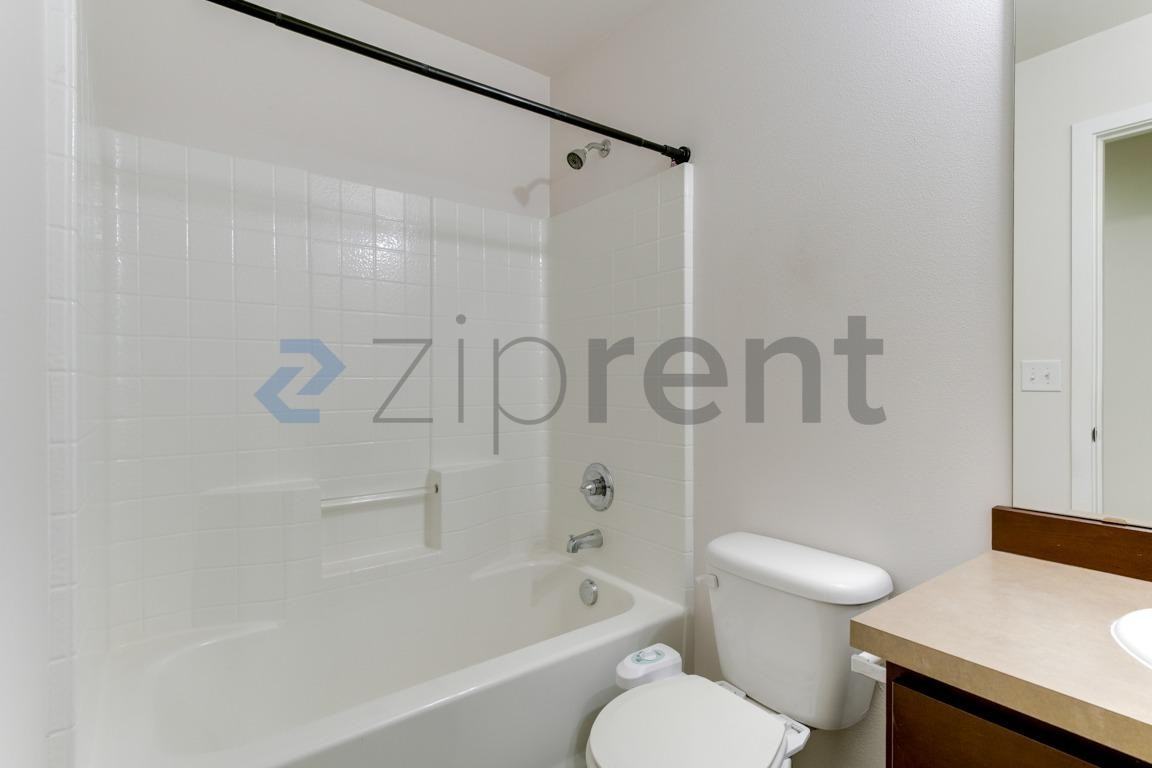 10351 156th Ln Ne #101 - Photo 7 of 22