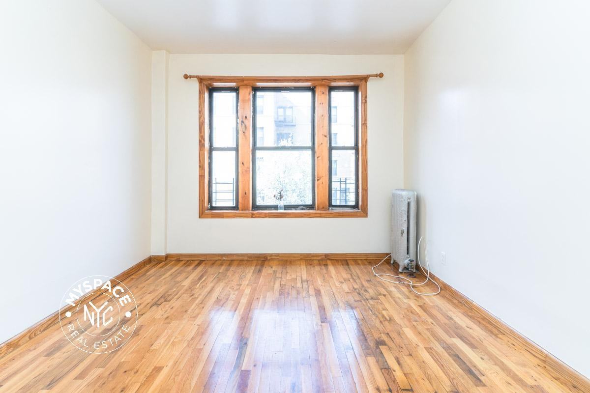 650 Crown St #3C - Photo 2 of 8