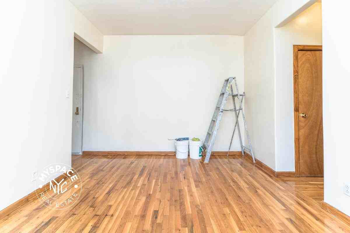 650 Crown St #3C - Photo 3 of 8