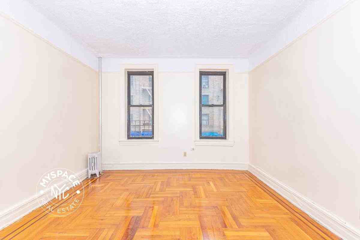 280 Crown St #B8 - Photo 2 of 11