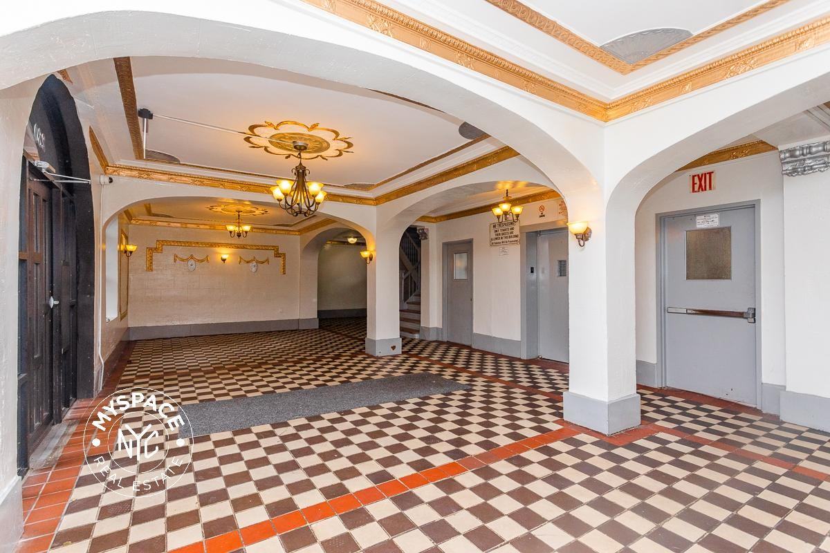 280 Crown St #B8 - Photo 7 of 11
