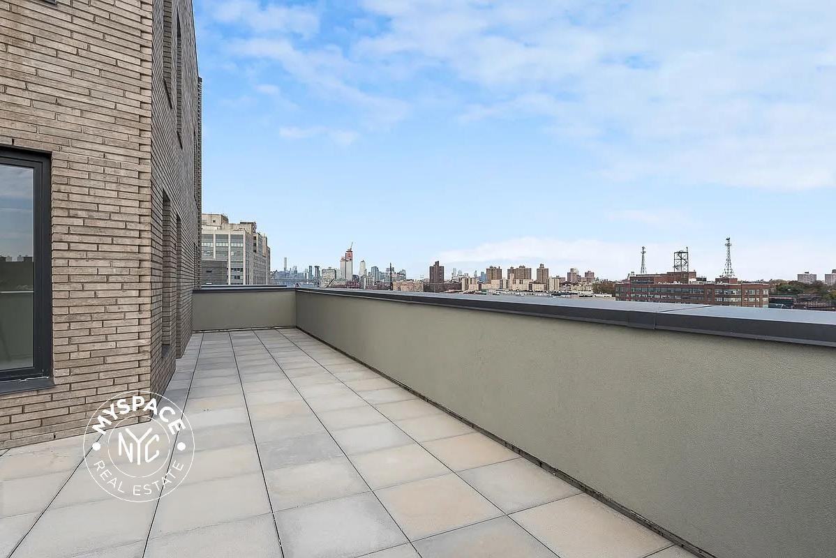 58 Vanderbilt Ave #8K - Photo 2 of 33