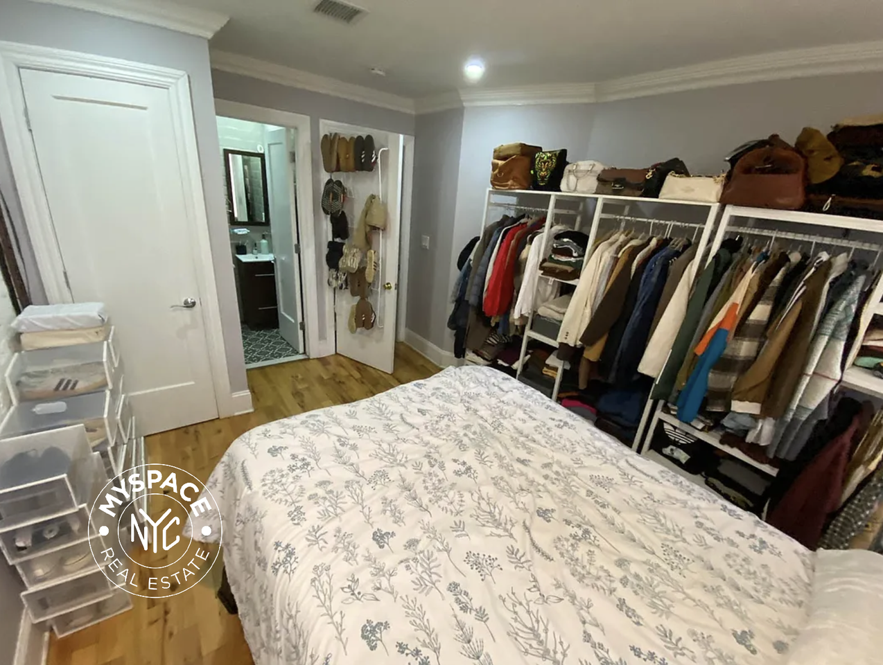 1102 Jefferson Ave #2 - Photo 6 of 10