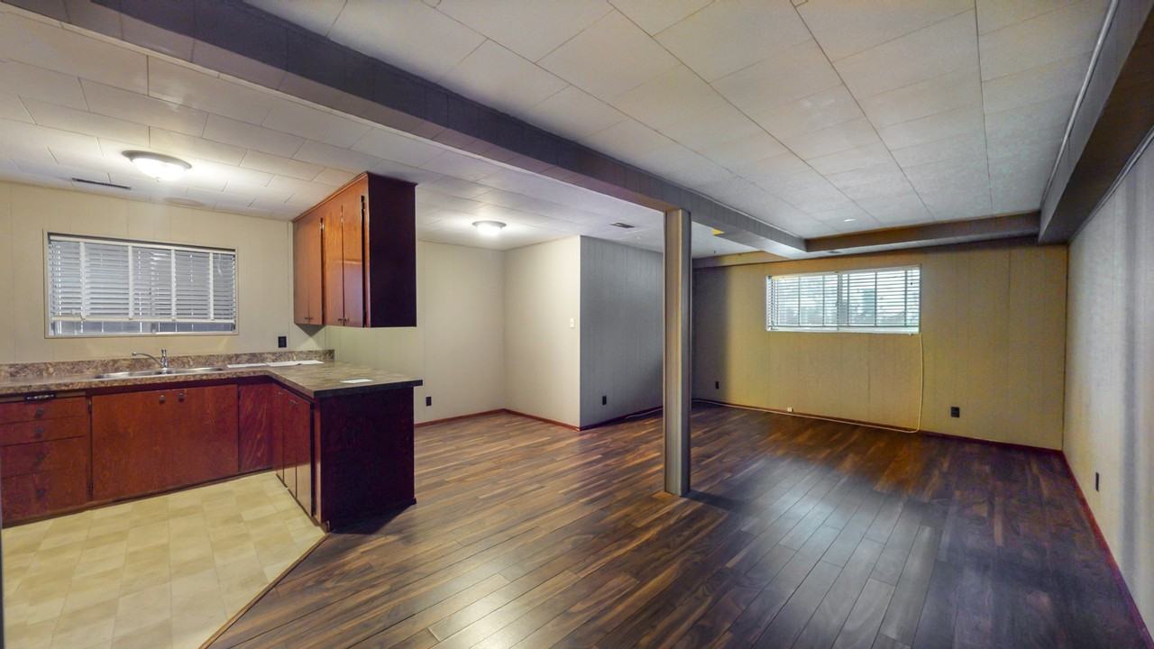 454 30 Ave Nw Lowr - Photo 4 of 9