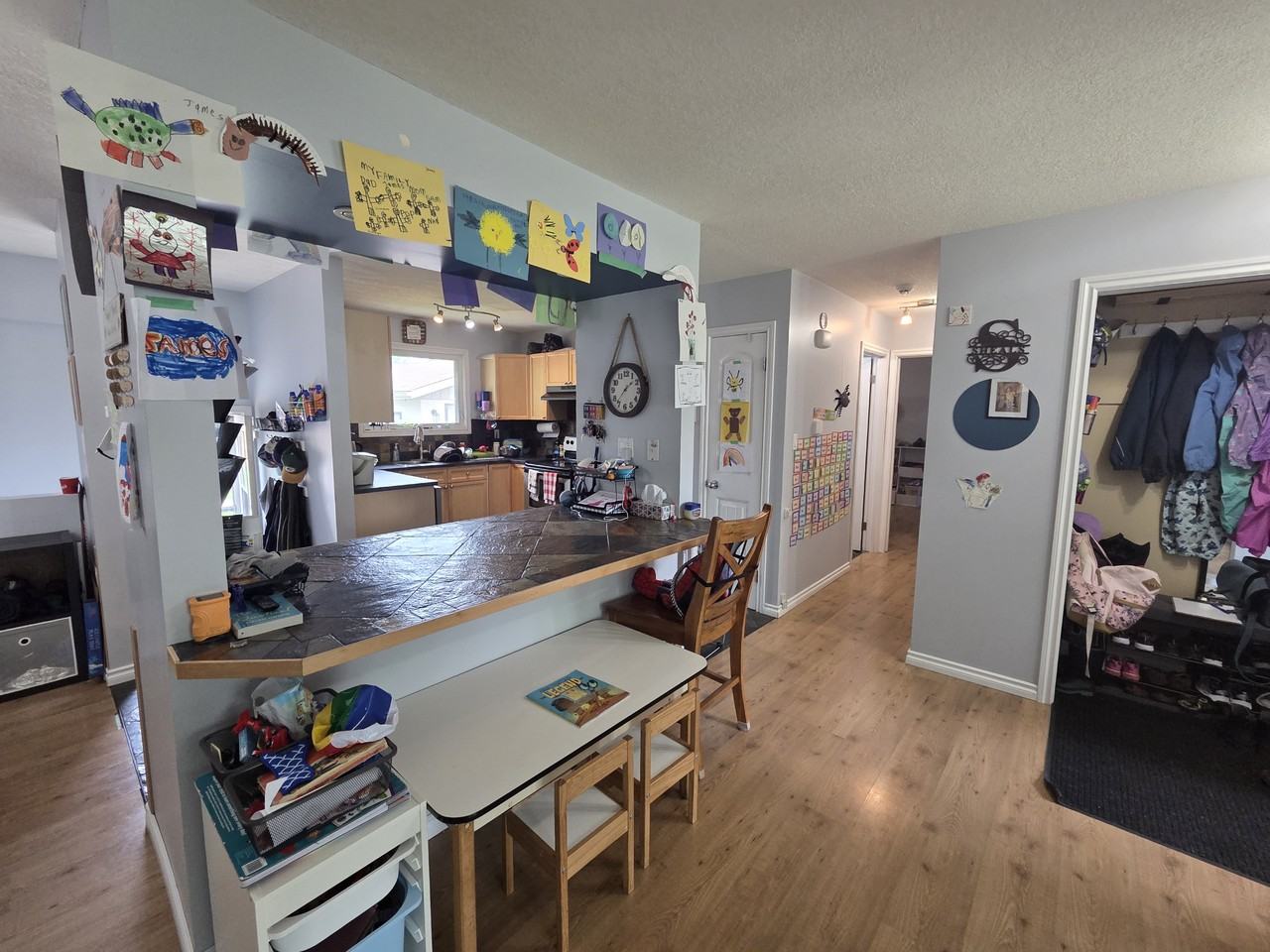 88 Arlington Dr - Photo 2 of 20