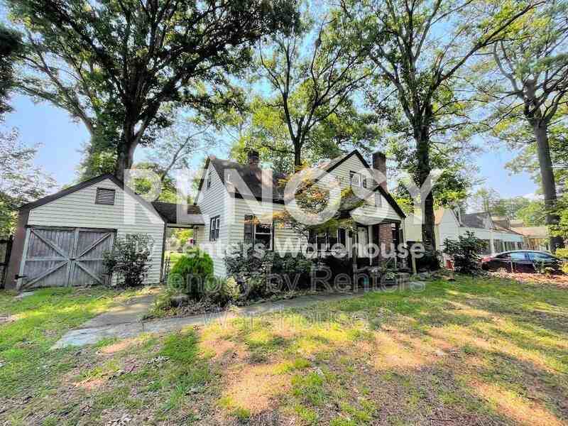 8336 Chesapeake Blvd - Photo 2 of 32