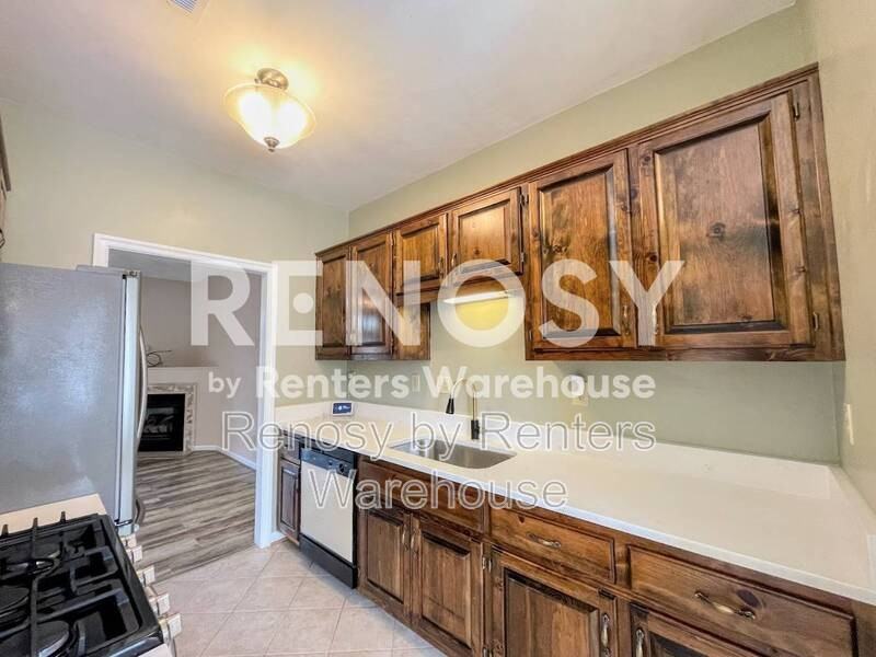 628 Creekside Ct - Photo 6 of 35