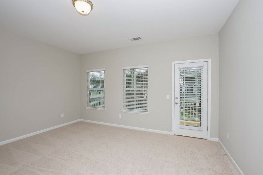 3270 Keady Mill Loop - Photo 2 of 15