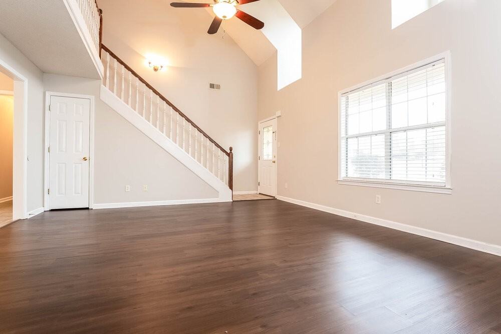 1209 Pendulum Dr - Photo 3 of 15