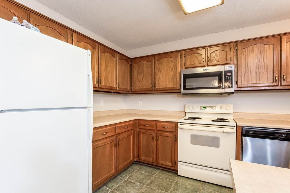 1209 Pendulum Dr - Photo 5 of 15