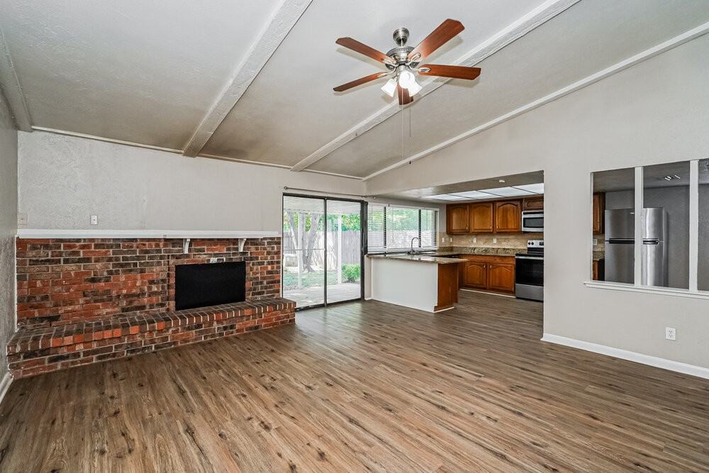 4141 Yellowleaf Dr - Photo 4 of 16