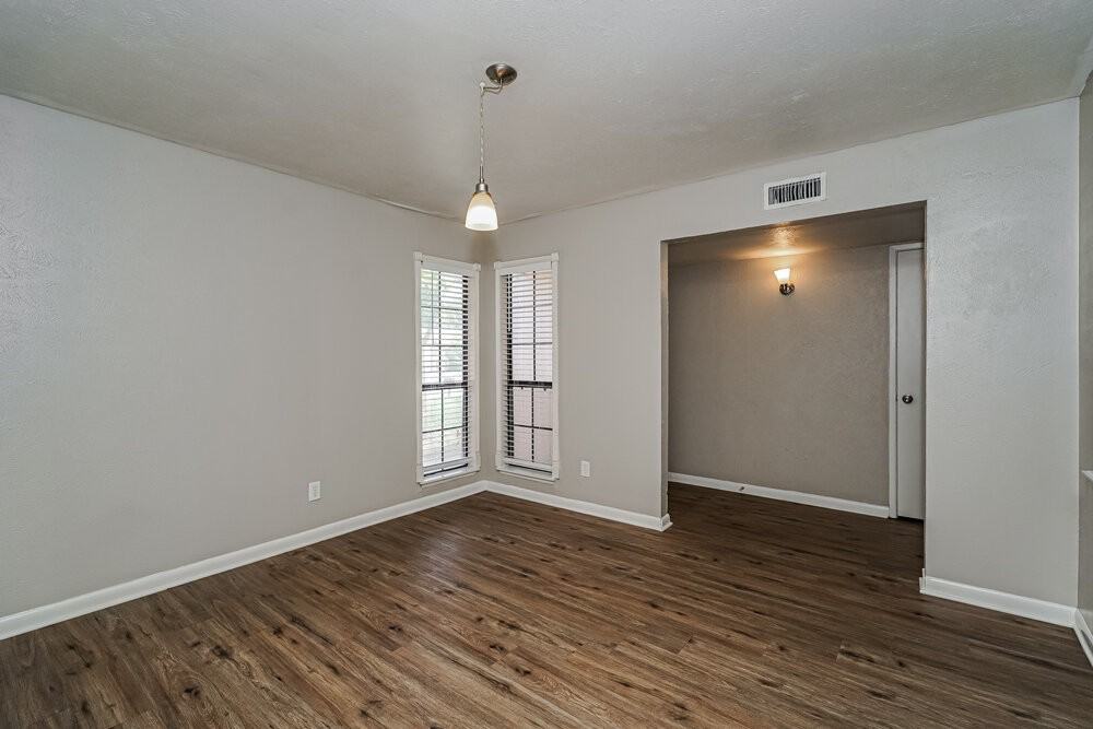 4141 Yellowleaf Dr - Photo 6 of 16