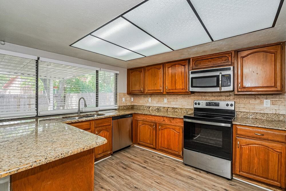 4141 Yellowleaf Dr - Photo 7 of 16