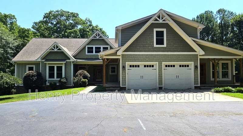 5804 Yates Mill Pond Rd - Photo 2 of 20