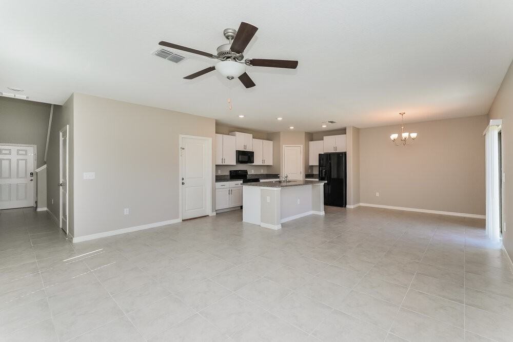 4536 Eternal Prince Dr - Photo 4 of 17
