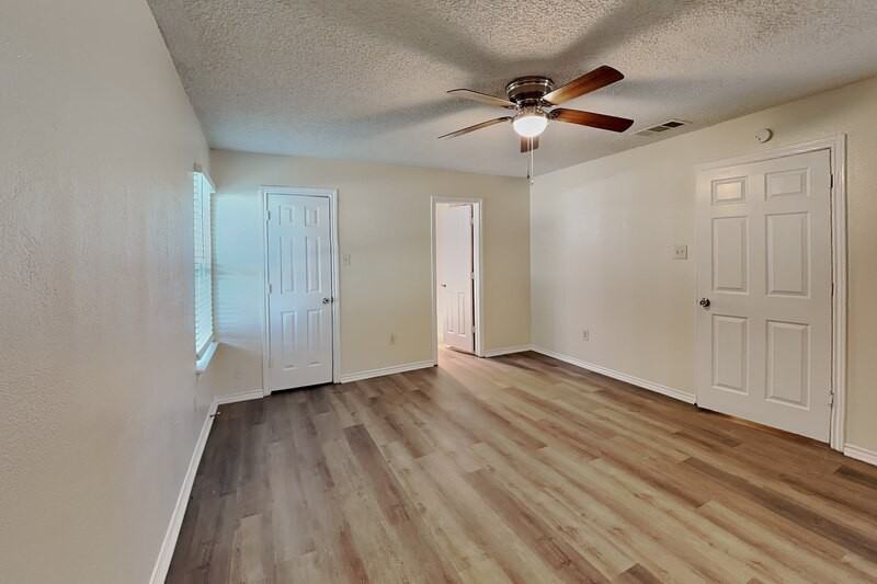 3405 Republic Dr - Photo 7 of 16