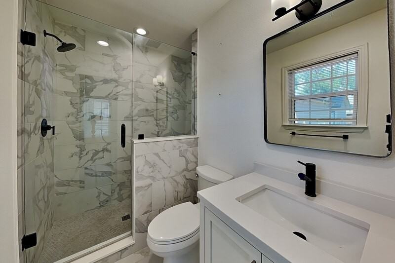 4345 Skillman St - Photo 5 of 16