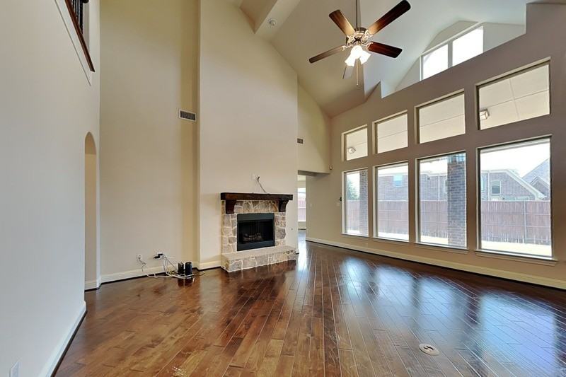 3006 Knightsbridge Ln - Photo 2 of 24